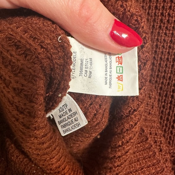 Rust colour funnel neck/off the shoulder sweater - Picture 5 of 6